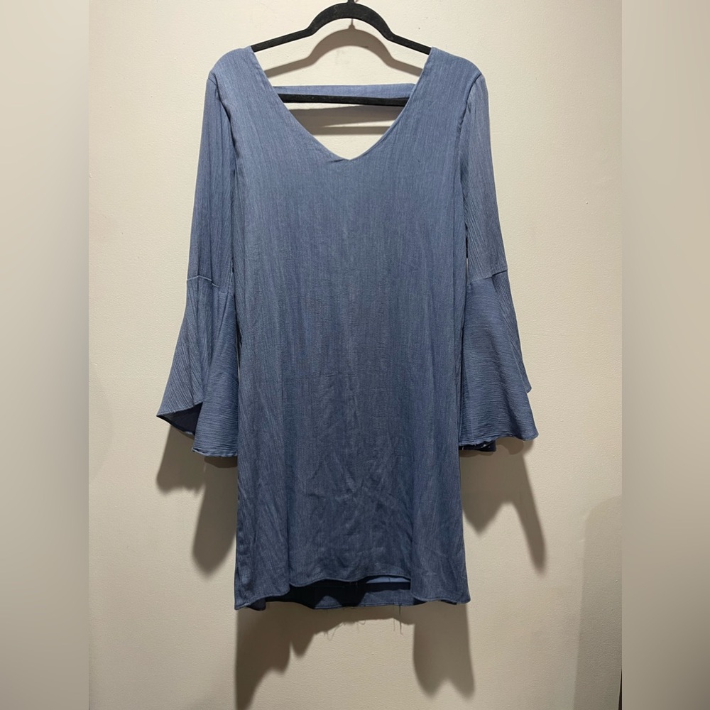 Wrangler Women’s Blue Dress Size Large Bell Sleeves Open Back Western